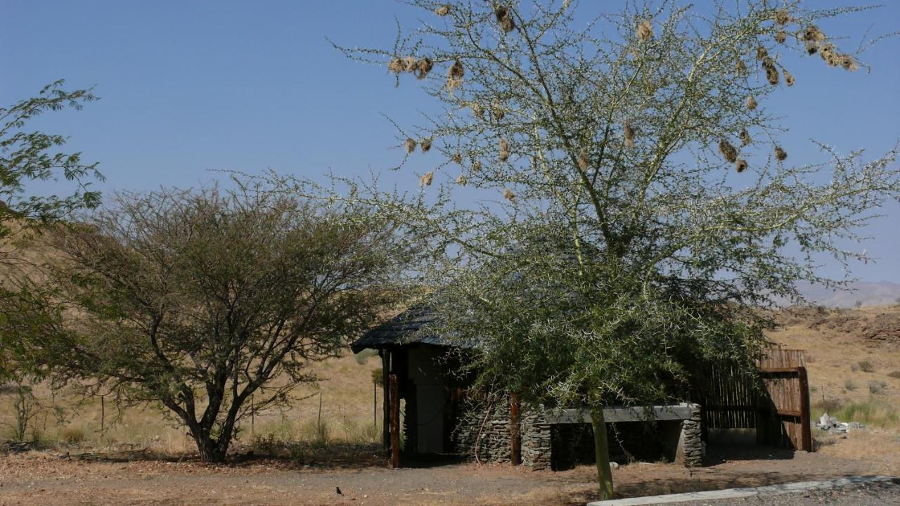 Rooiklip Camp Flintstone Apartment Exterior photo